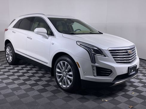 Certified 2018 Cadillac XT5 Platinum w/ Driver Assist Package image 22