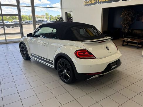 Used 2017 Volkswagen Beetle 1.8T Dune FWD image 48