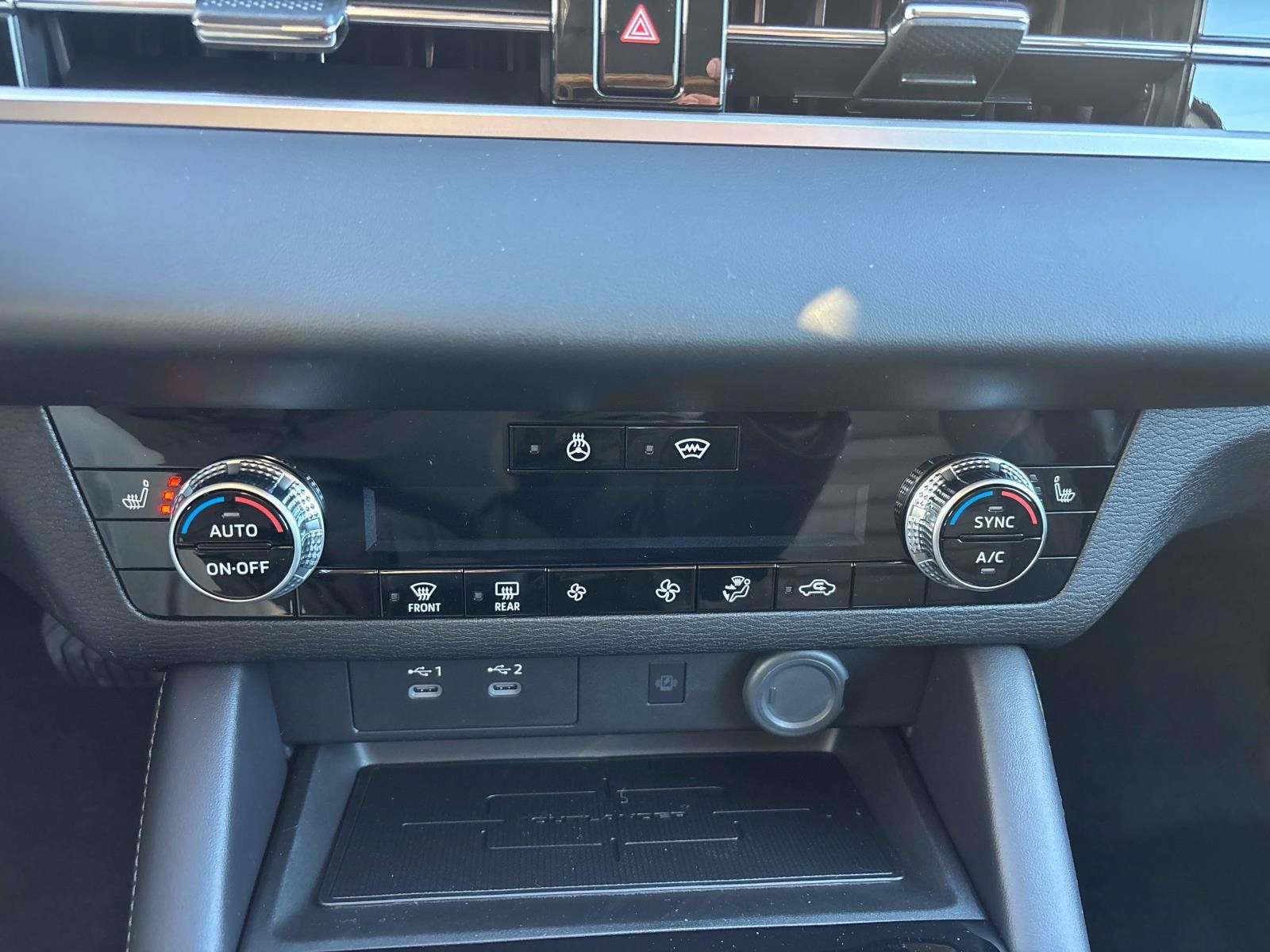 New 2026 Mitsubishi Outlander SE AWD/4WD image 10