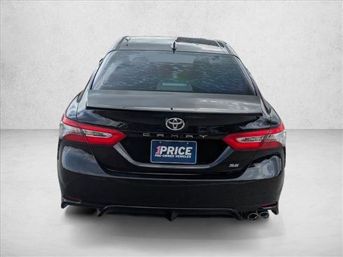 Used 2019 Toyota Camry SE w/ Convenience Package FWD image 6