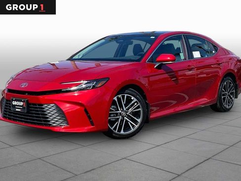 New 2026 Toyota Camry XLE FWD image 1