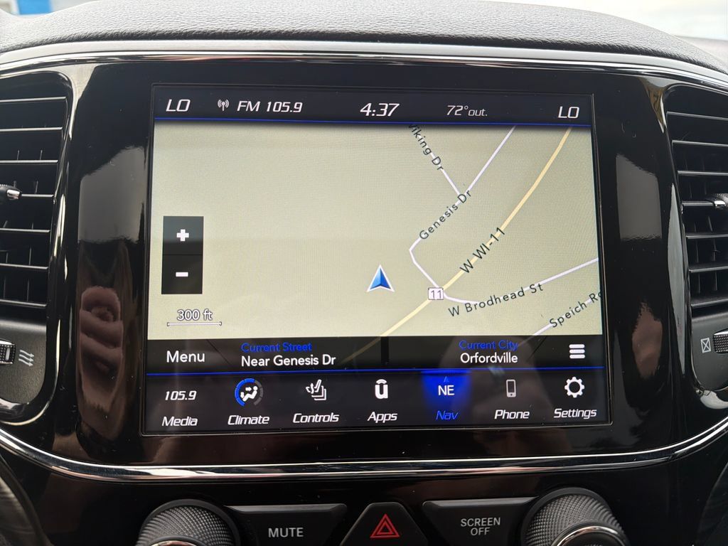 Used 2021 Jeep Grand Cherokee Laredo X AWD/4WD image 23