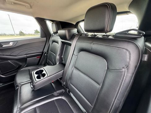 Used 2022 Ford Escape SEL w/ Technology Package FWD image 26