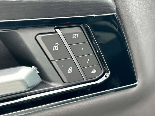 New 2026 GMC Yukon Denali w/ Denali Reserve Package AWD/4WD image 26