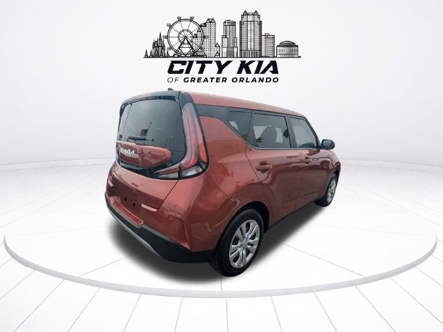 Used 2025 Kia Soul LX FWD image 6