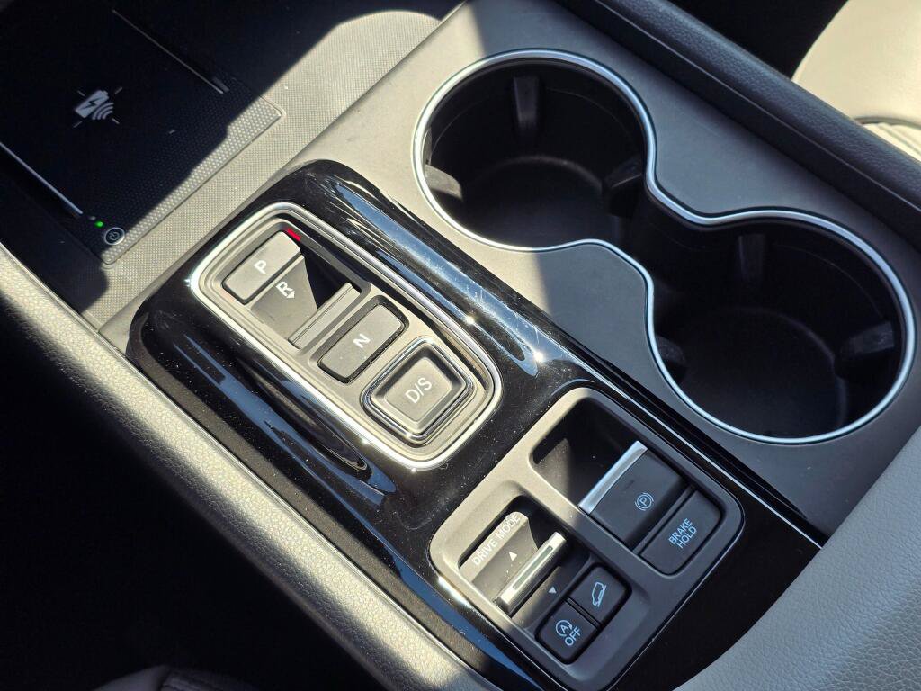 Certified 2025 Honda Pilot Touring image 26