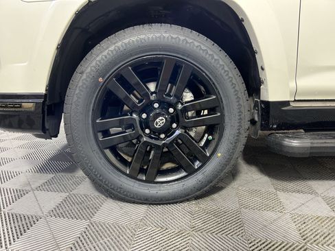 Used 2020 Toyota 4Runner Nightshade image 13