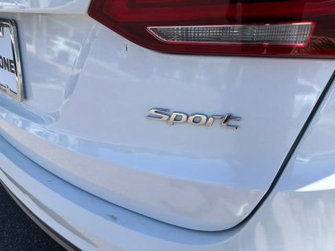 Used 2018 Hyundai Santa Fe Sport FWD image 7
