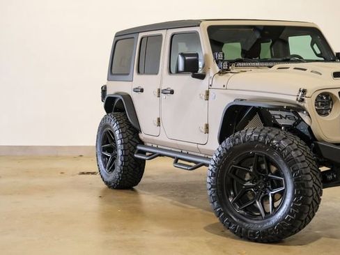 Used 2024 Jeep Wrangler Unlimited Sport AWD/4WD image 31