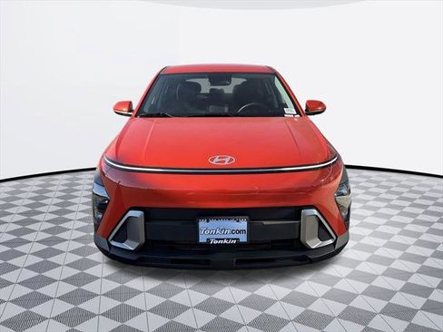 New 2026 Hyundai Kona SE image 3