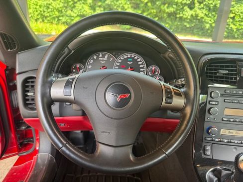 Used 2009 Chevrolet Corvette Convertible w/ Preferred Equipment Group RWD image 21