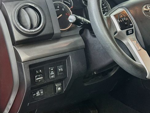 Used 2017 Toyota Tundra SR5 AWD/4WD image 16
