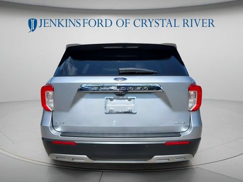 Used 2023 Ford Explorer XLT w/ Equipment Group 202A AWD/4WD image 6