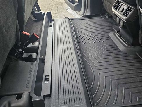 Used 2022 Ford F150 Lariat w/ Equipment Group 502A High image 10