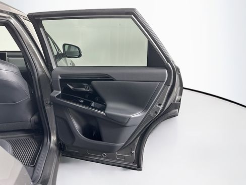 Used 2023 Subaru Solterra AWD image 31