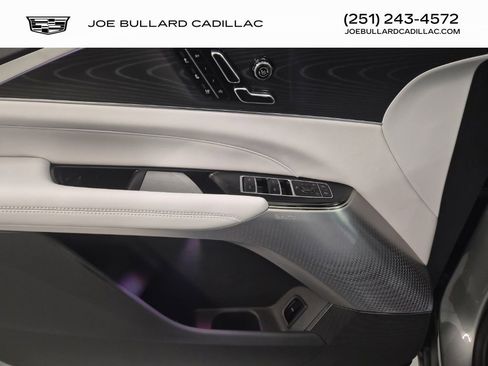 New 2026 Cadillac Lyriq Premium Luxury w/ LPO, Floor Liner Package image 18