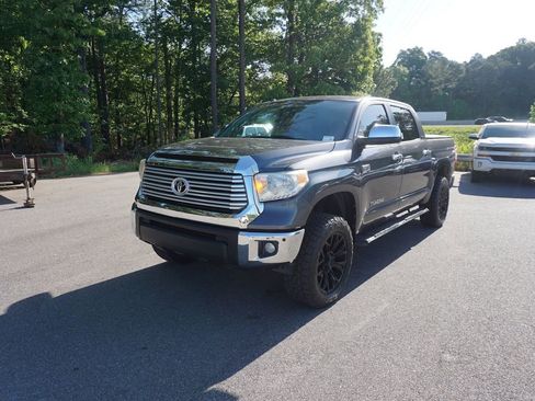 Used 2017 Toyota Tundra Limited w/ Limited Premium Package image 21