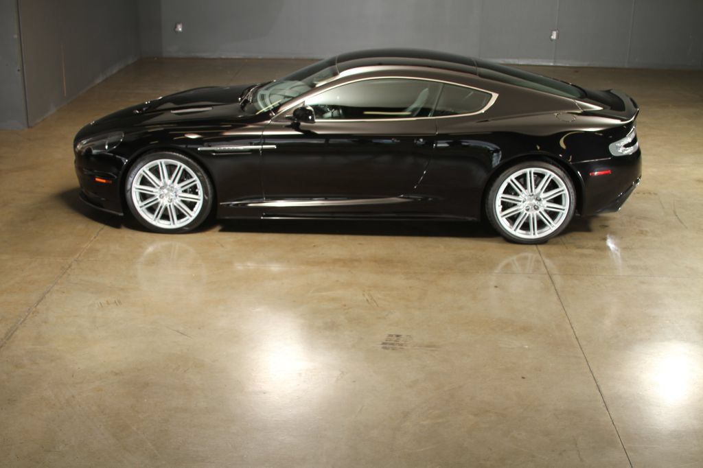 Used 2009 Aston Martin DBS Coupe RWD image 20