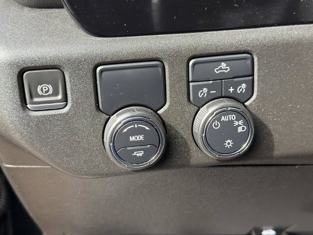 Used 2022 Chevrolet Silverado 1500 LT w/ Protection Package RWD image 25