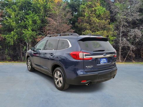 Used 2025 Subaru Ascent Premium image 21
