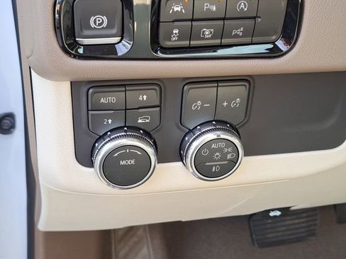 New 2026 GMC Yukon Denali w/ LPO, Floor Liner Package image 17