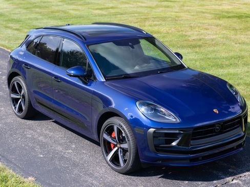Used 2024 Porsche Macan GTS AWD/4WD image 16