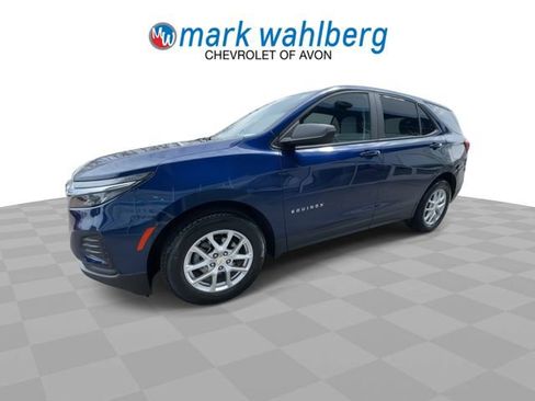 Certified 2023 Chevrolet Equinox LS w/ LS Convenience Package image 5