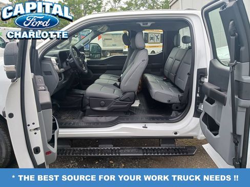 New 2026 Ford F250 XL w/ XL Chrome Package RWD image 25
