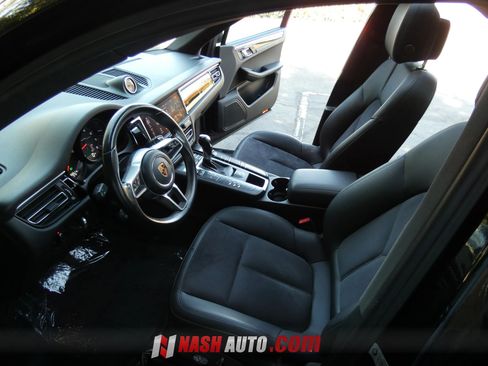 Used 2020 Porsche Macan AWD/4WD image 47