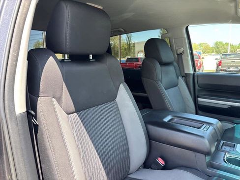 Used 2017 Toyota Tundra SR5 AWD/4WD image 6