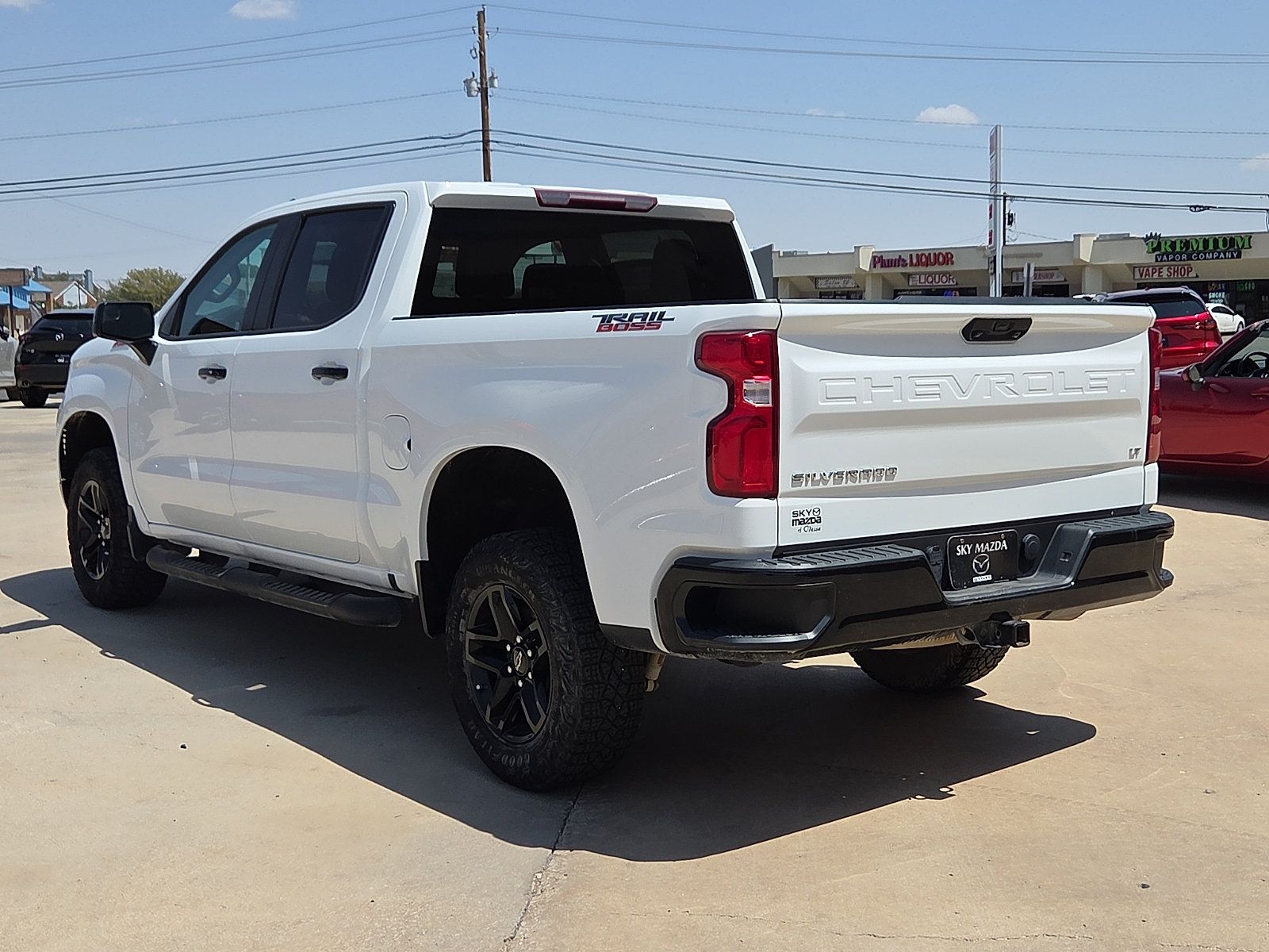 Used 2023 Chevrolet Silverado 1500 LT Trail Boss w/ Protection Package AWD/4WD image 4