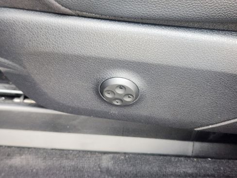 Used 2023 Mercedes-Benz EQE 350+ 4MATIC SUV image 15