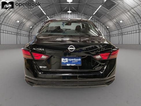 Used 2025 Nissan Altima 2.5 SV FWD image 5