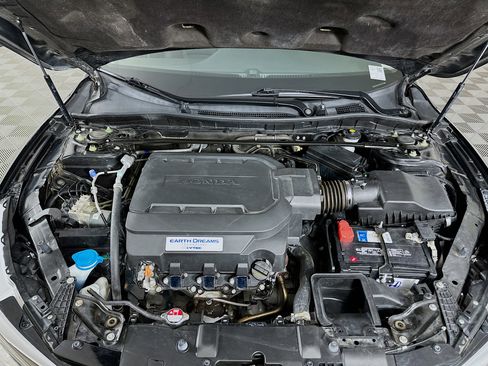 Used 2017 Honda Accord Touring image 33