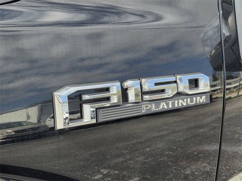 Used 2018 Ford F150 Platinum w/ Equipment Group 701A Luxury image 13