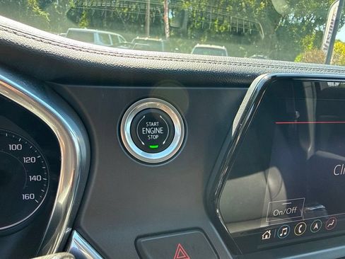 Used 2019 Chevrolet Blazer LT w/ Sound & Technology Package AWD/4WD image 33
