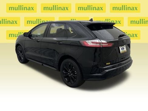 New 2024 Ford Edge SE w/ Black Appearance Package image 4