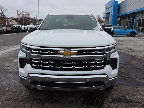 Used 2023 Chevrolet Silverado 1500 LTZ image 32