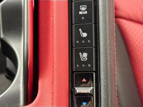 Used 2021 Chevrolet Corvette Stingray Preferred Cpe w/ Z51 Performance Package RWD image 8