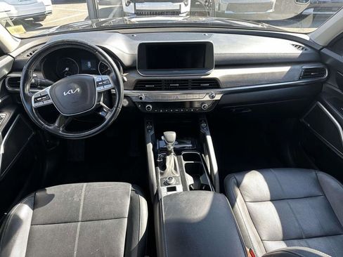 Certified 2022 Kia Telluride EX w/ EX Premium Package image 15