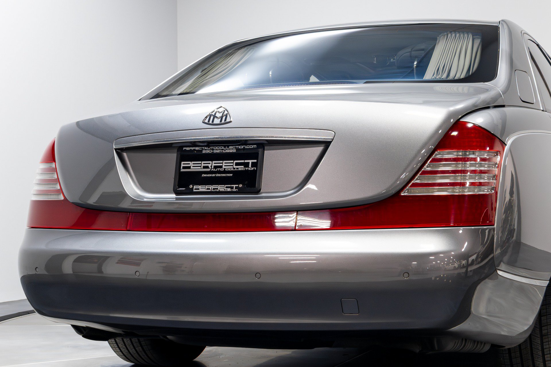 Used 2004 Maybach 57 RWD image 90