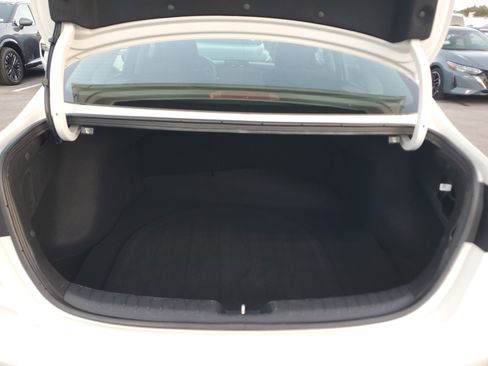 Used 2024 Kia Forte LXS image 28