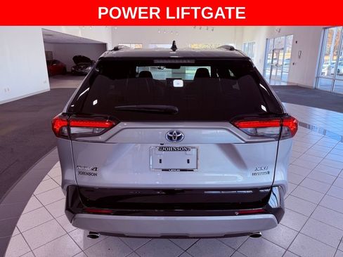 Used 2022 Toyota RAV4 XSE image 6
