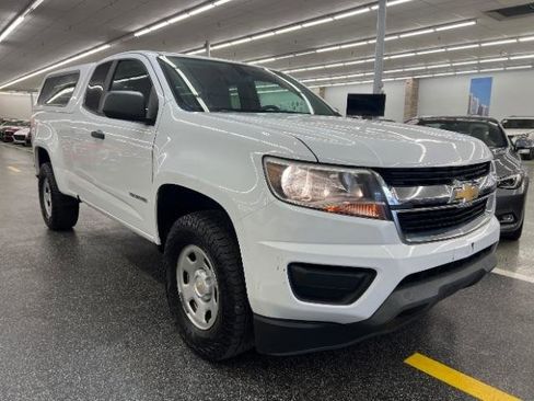 Used 2018 Chevrolet Colorado W/T w/ WT Convenience Package AWD/4WD image 3