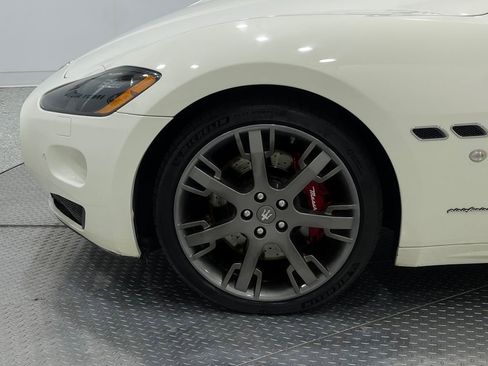 Used 2017 Maserati GranTurismo Convertible image 29