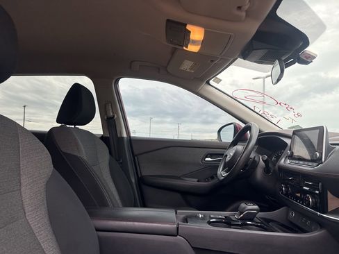 Used 2022 Nissan Rogue SV FWD image 26