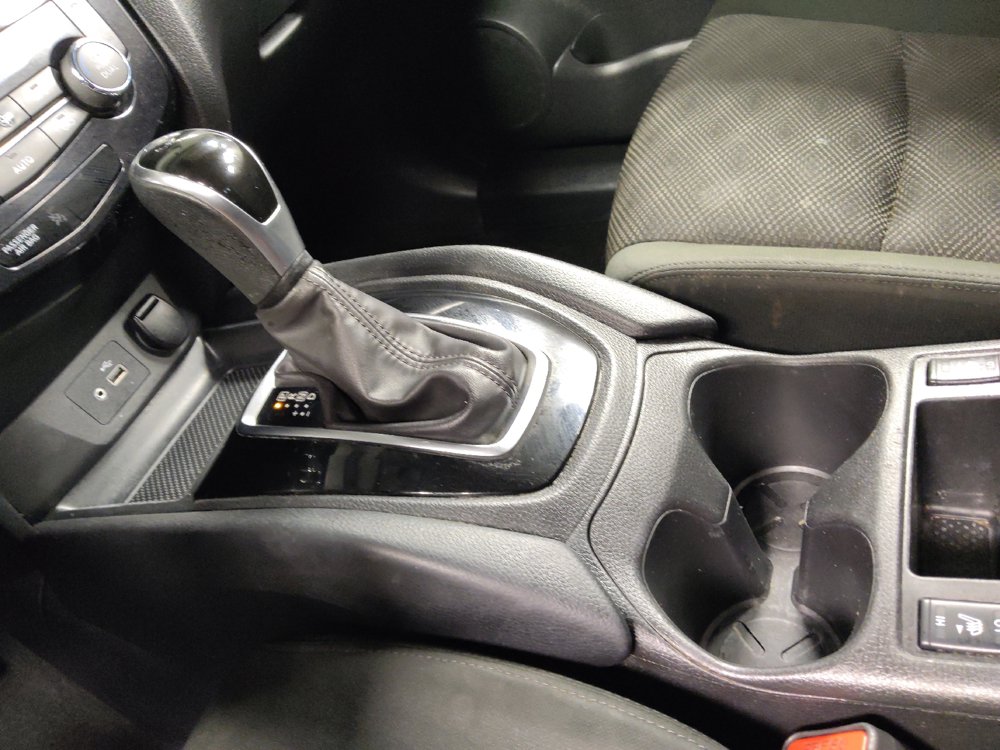 Used 2022 Nissan Rogue Sport SV FWD image 26