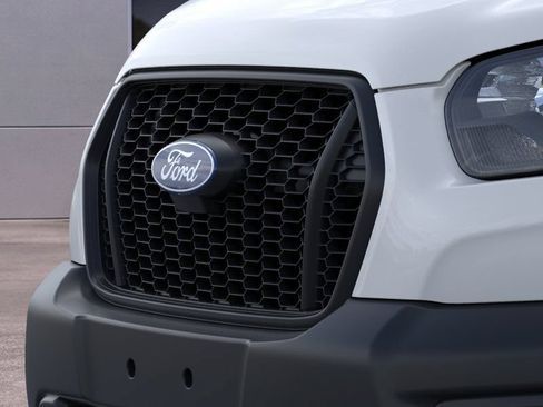 New 2026 Ford Transit 150 Low Roof RWD image 17