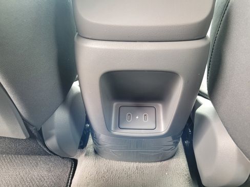 New 2025 Hyundai Elantra SEL image 13