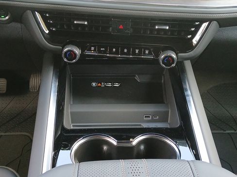 New 2026 Chevrolet Tahoe High Country image 13